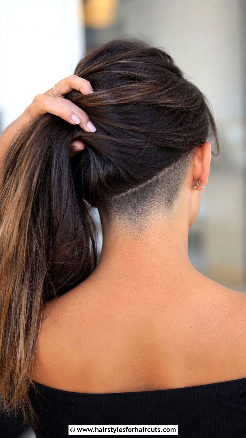Undercut Long Hair - 25 best haircuts for fluffy hair - 25 best haircuts for fluffy hair