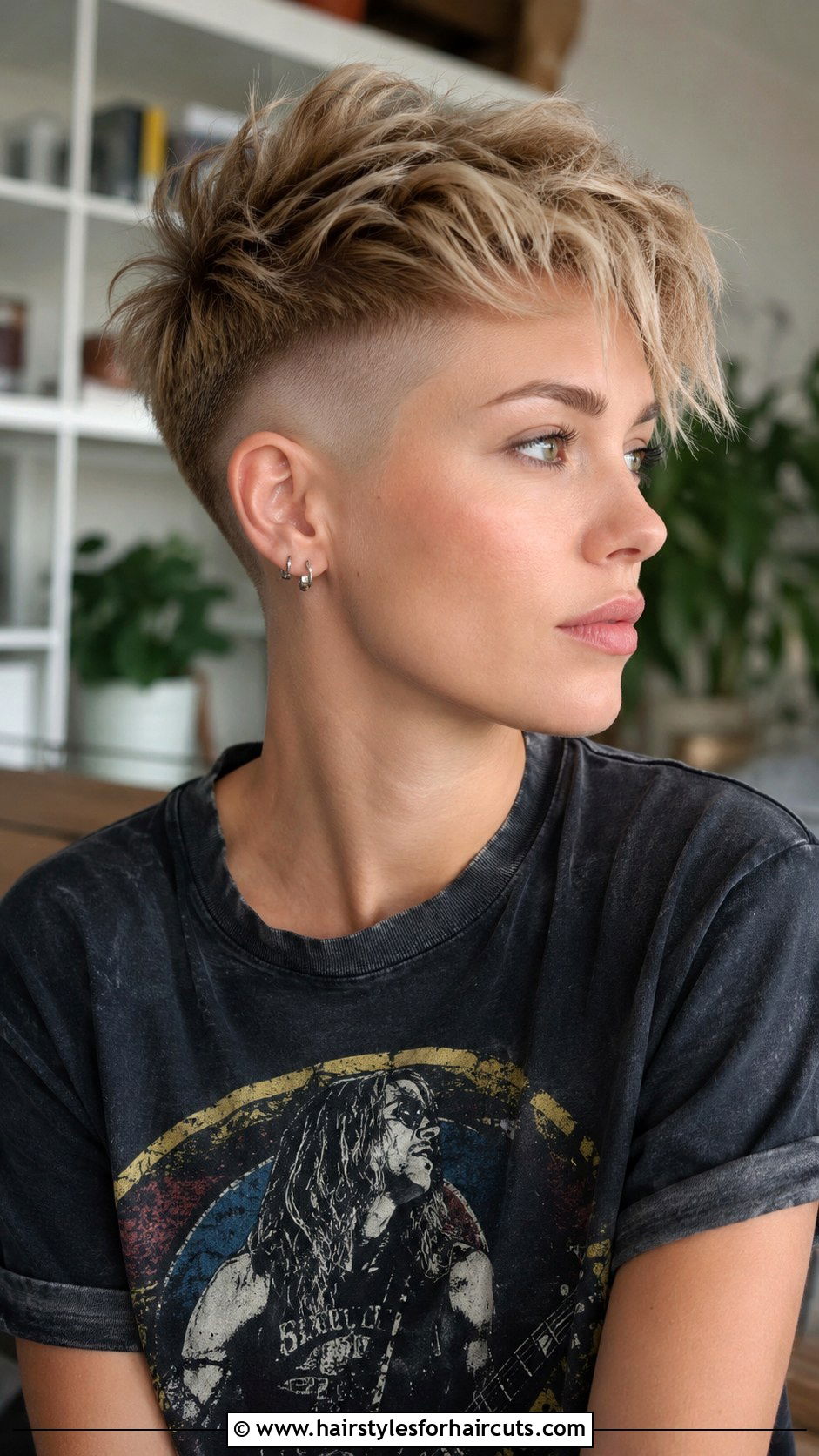 Undercut Pixie - 25 grunge hairstyles for short hair - 25 grunge hairstyles for short hair