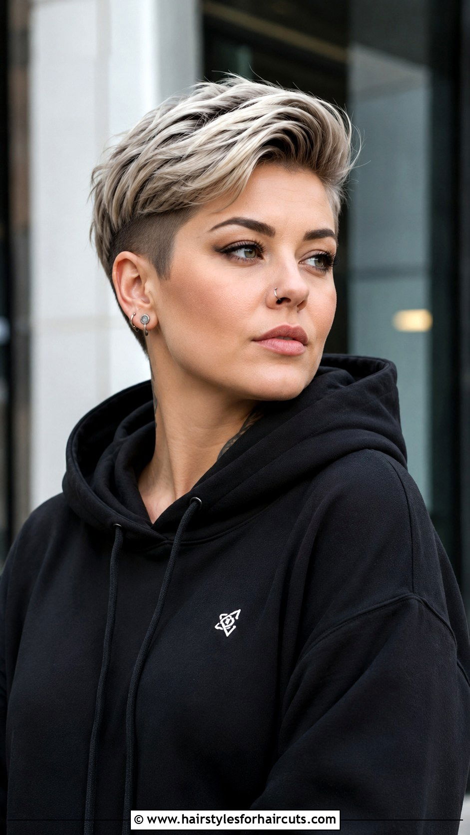 Undercut Pixie - 25 haircuts for round face and thin hair - 25 haircuts for round face and thin hair