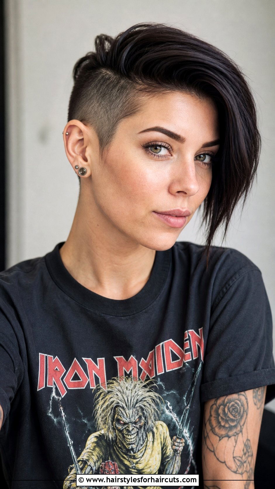 Undercut Pixie - 25 haircuts for thinning hair women - 25 haircuts for thinning hair women