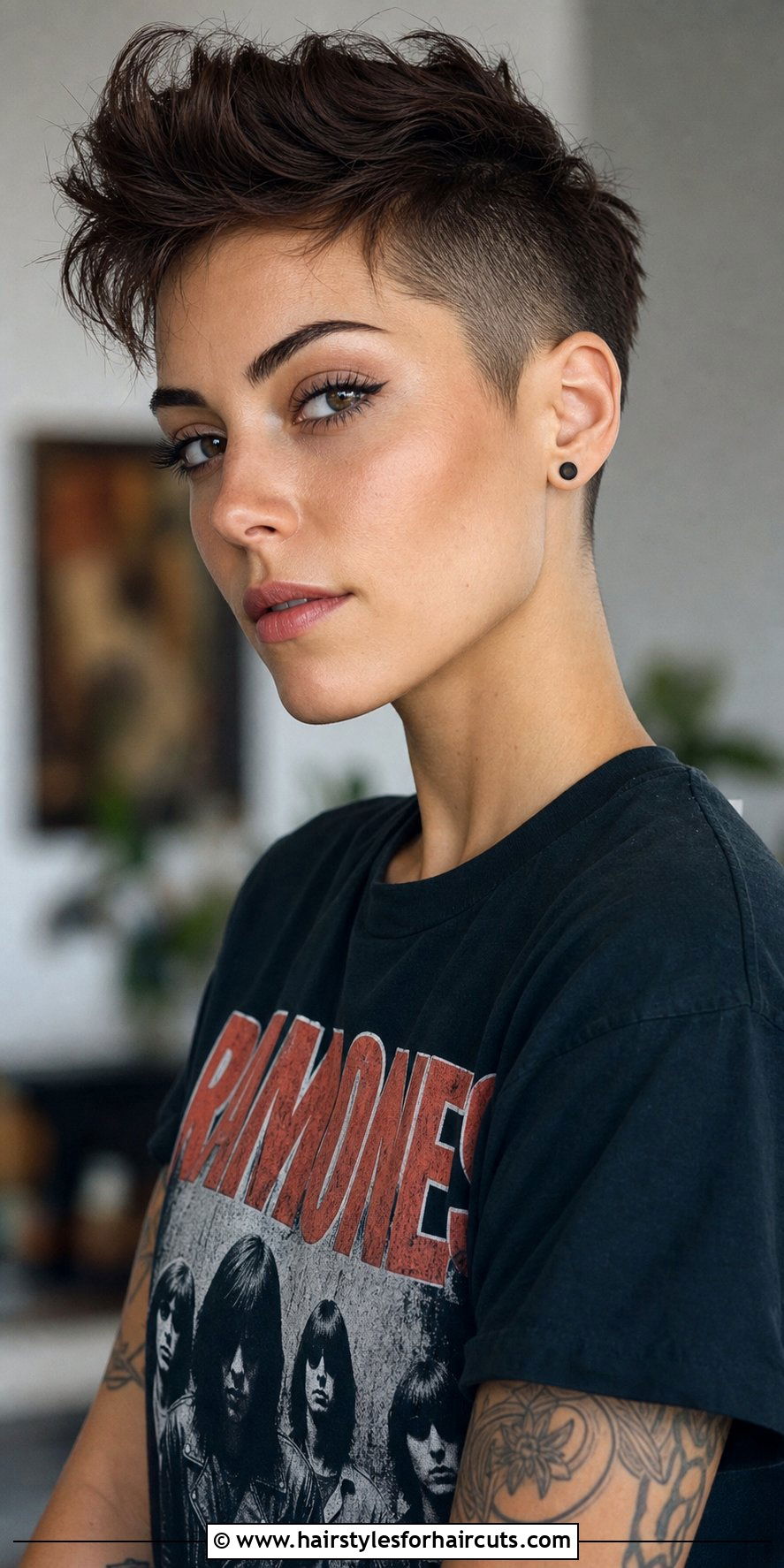 Undercut Pixie - 25 hairstyles for hair loss women - 25 hairstyles for hair loss women