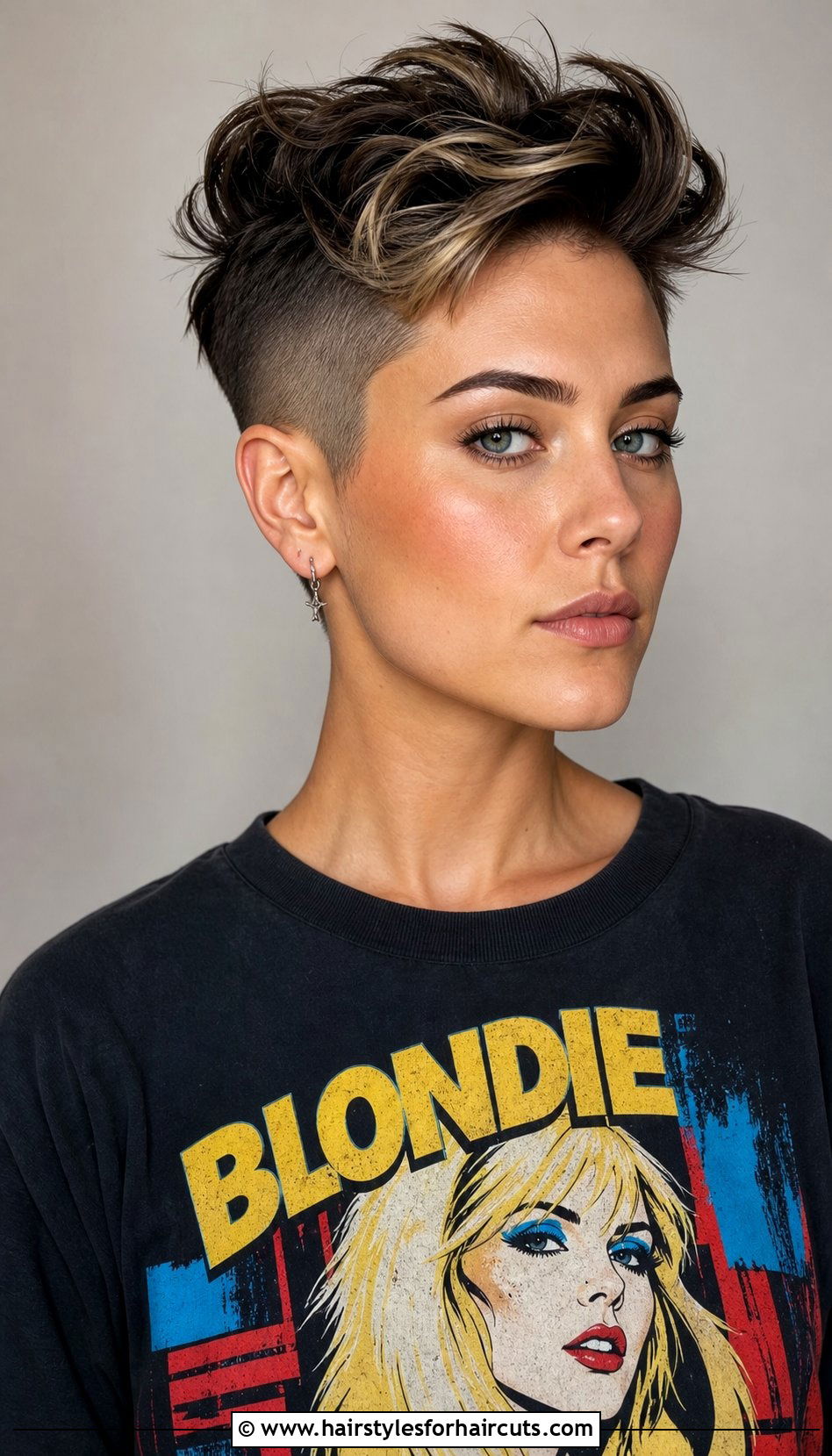 Undercut Pixie - 25 best haircuts for thin blonde hair - 25 best haircuts for thin blonde hair