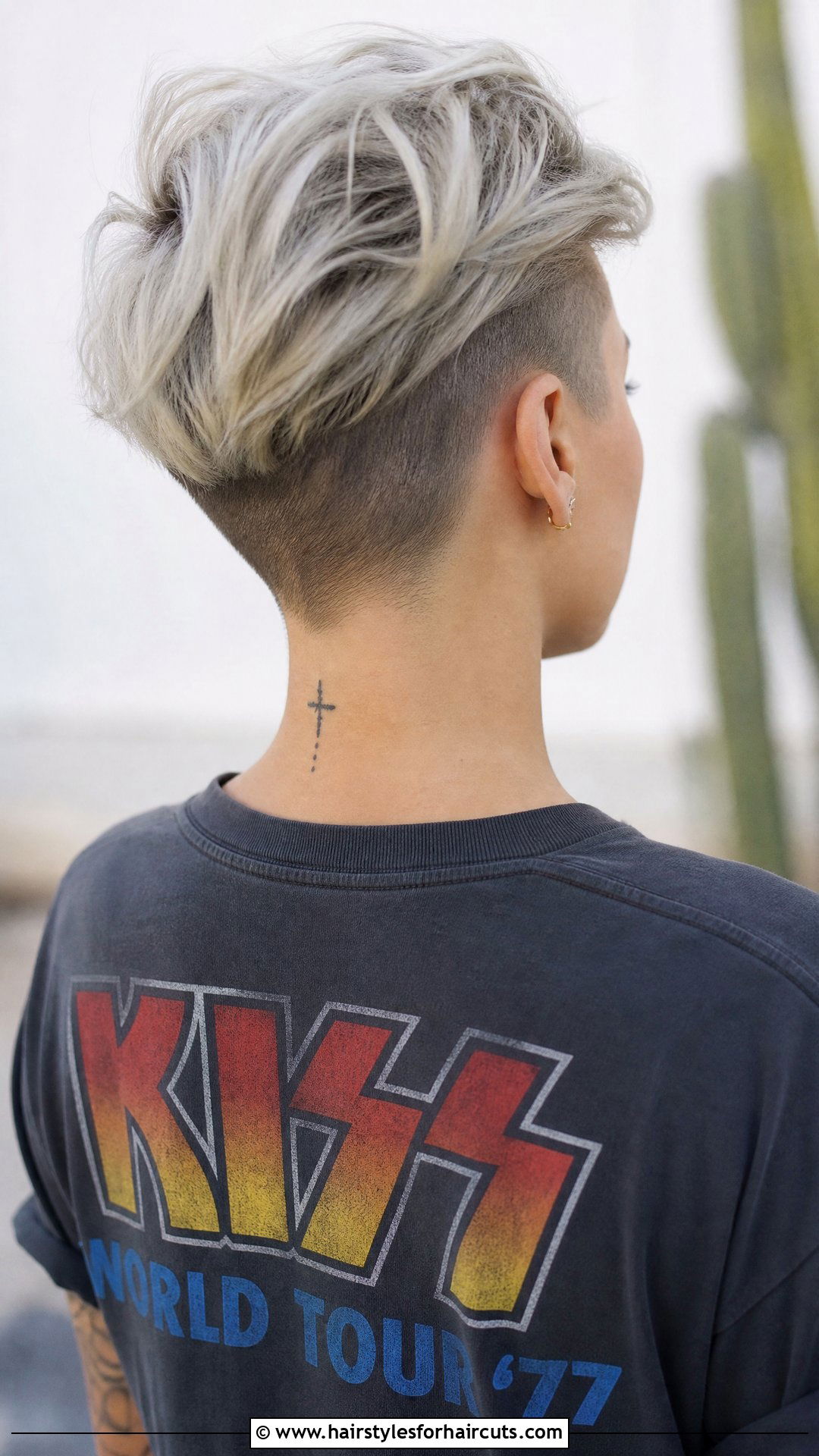 Undercut Pixie - 25 best hairstyles for thinning hair women - 25 best hairstyles for thinning hair women