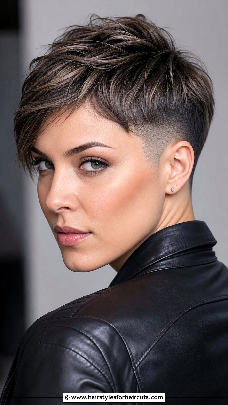 Undercut Pixie Haircut - 25 thick hair short haircuts for women - 25 thick hair short haircuts for women