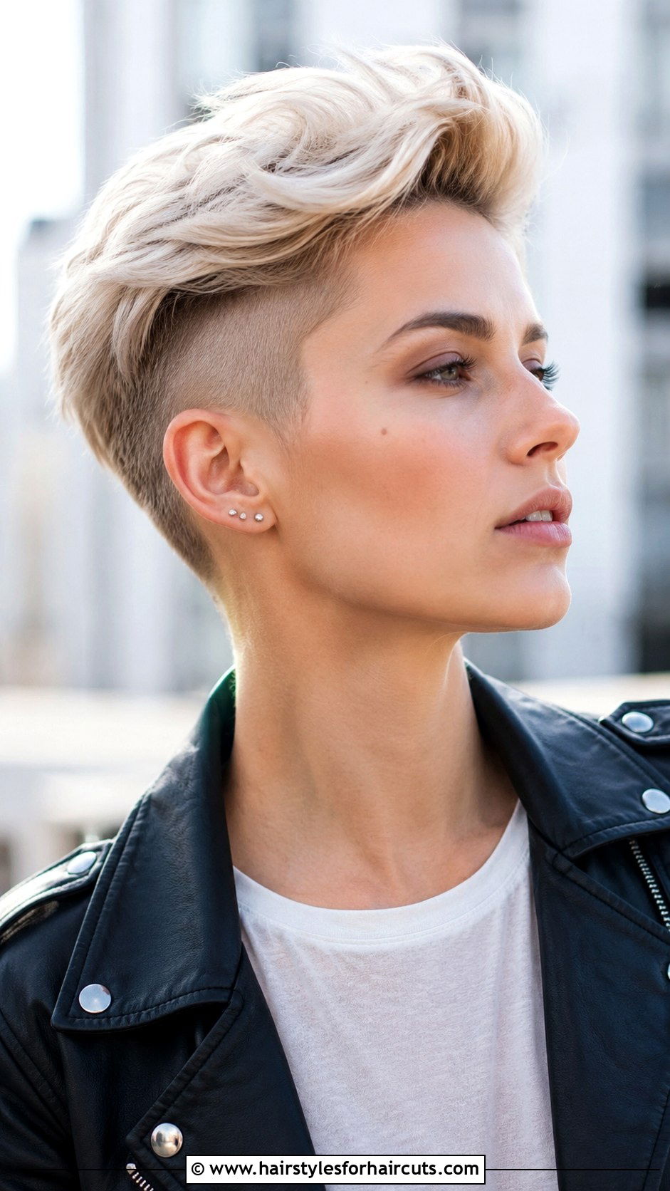 Undercut Pixie Hairstyle - 25 short hairstyles for square face - 25 short hairstyles for square face