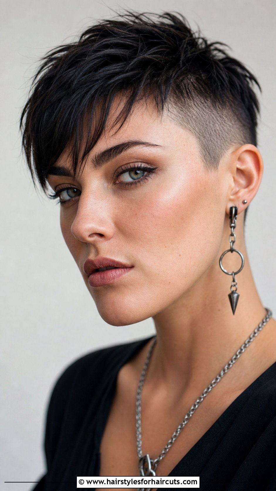 Undercut Pixie With Long Top - 25 haircuts for thinning front hair - 25 haircuts for thinning front hair