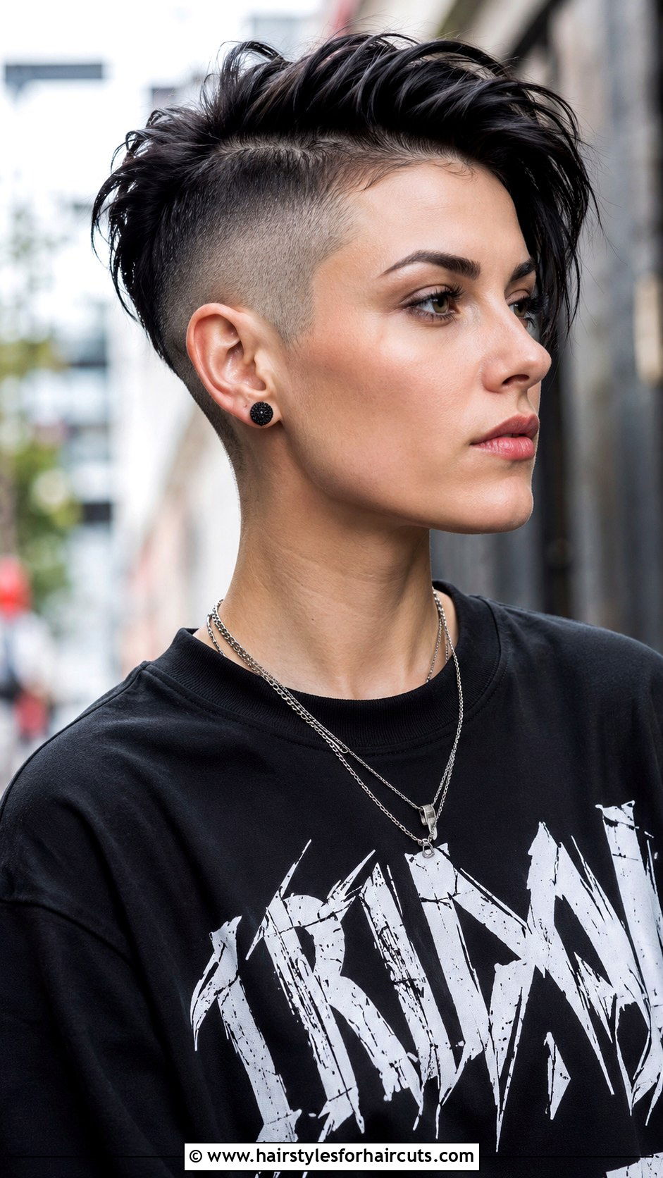 Undercut Short Haircut - 25 haircuts coupon - 25 haircuts coupon