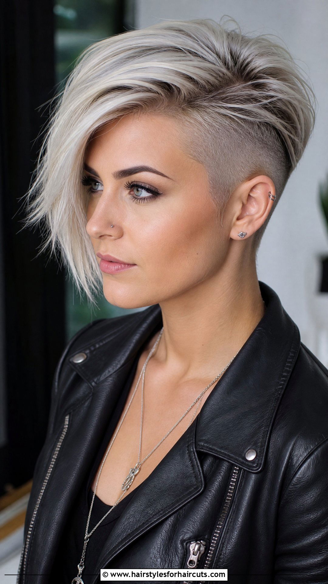 Undercut With Platinum Highlights - 25 highlights hair short hairstyles - 25 highlights hair short hairstyles