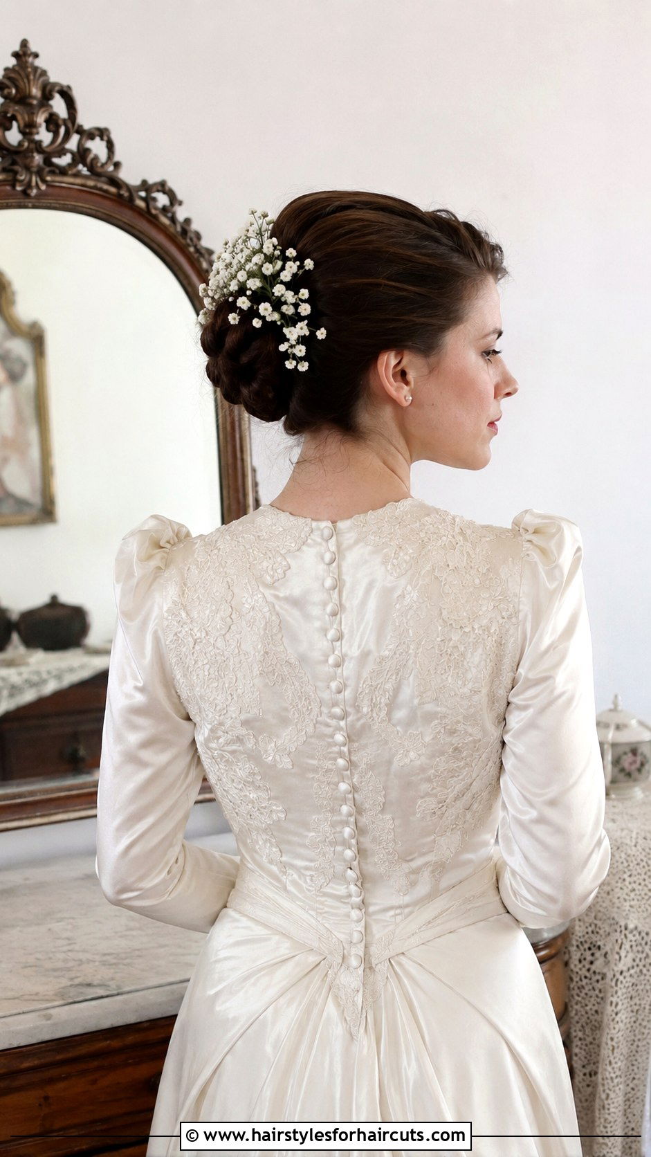Updo With Flowers - 25 1940s womens hairstyles long hair - 25 1940s womens hairstyles long hair