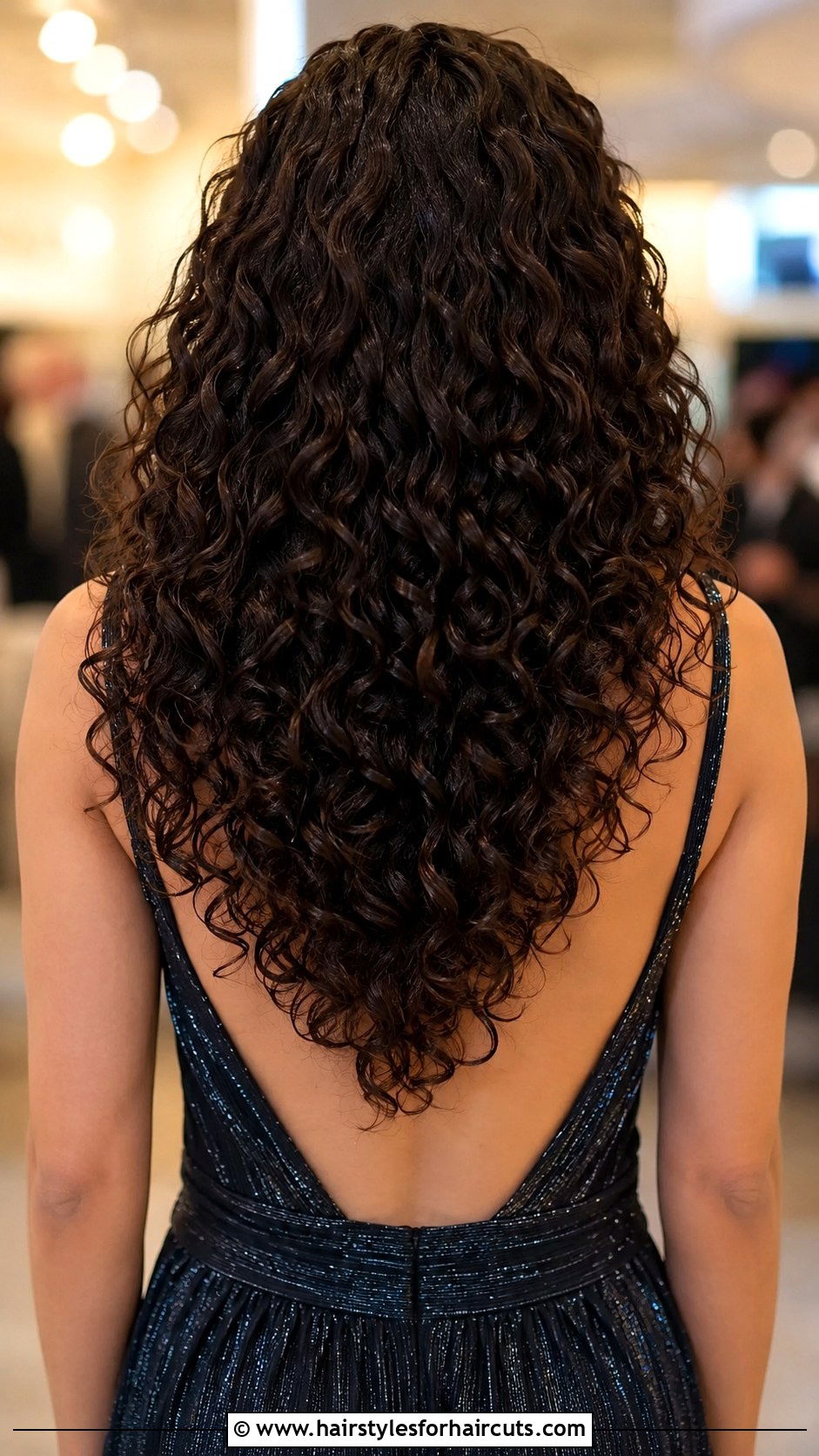 V Cut Curly Hair - 25 good haircuts for curly hair women - 25 good haircuts for curly hair women