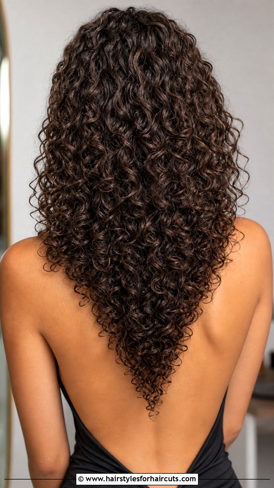 V Cut Curly Hair - 25 indian curly hairstyles - 25 indian curly hairstyles
