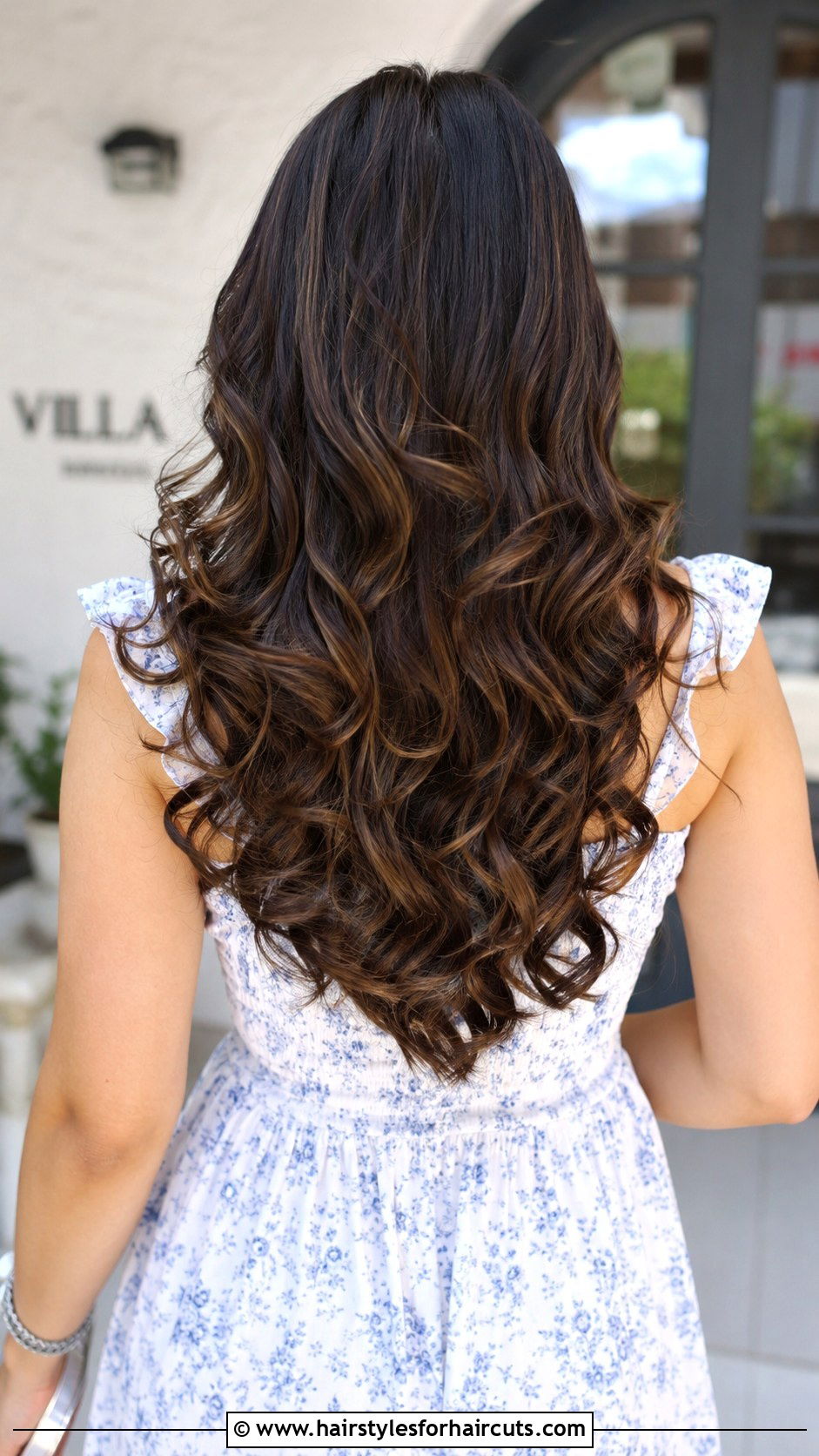 V Cut For Long Curly Hair - 25 haircuts for women with thick curly hair - 25 haircuts for women with thick curly hair
