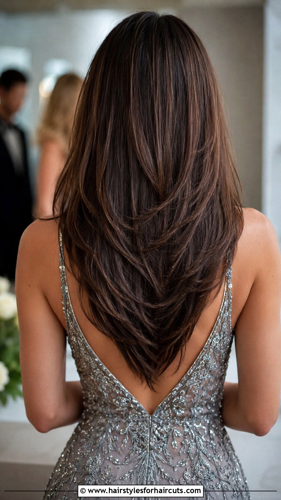 V Cut Haircut - 25 haircuts terminology - 25 haircuts terminology