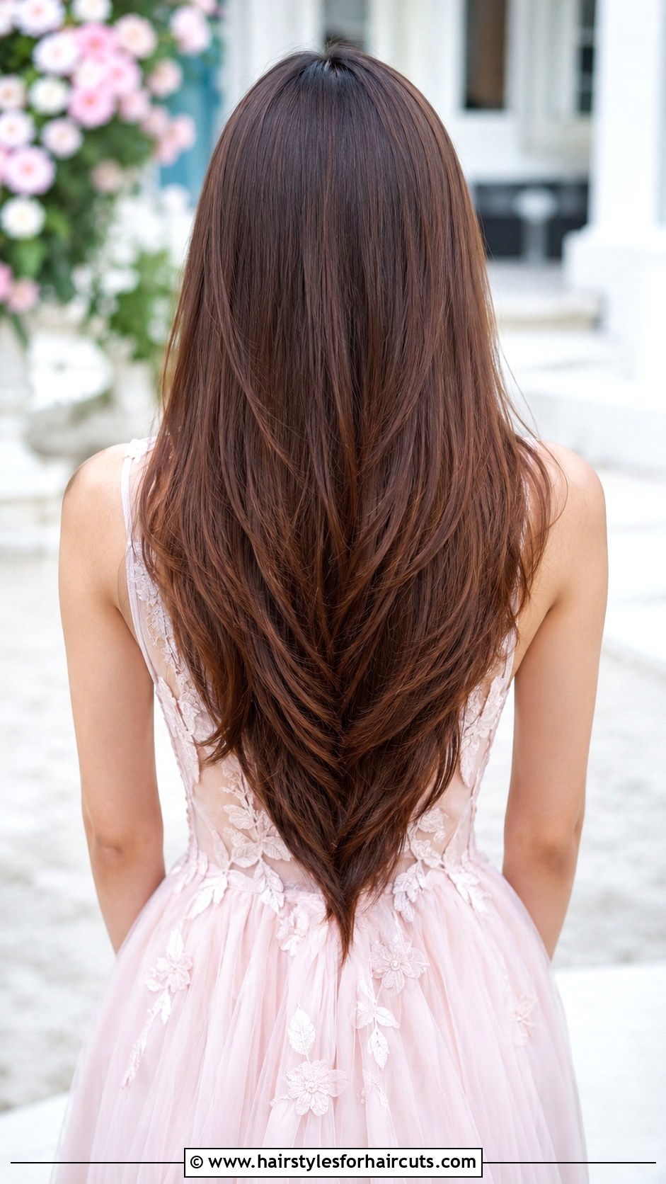 V Cut Long Hair - 25 haircuts for women over 30 - 25 haircuts for women over 30