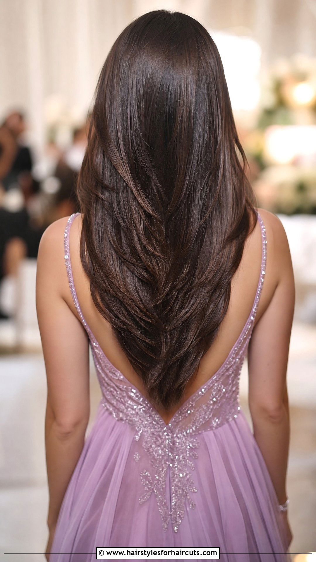V Cut Long Hair - 25 female haircuts styles - 25 female haircuts styles