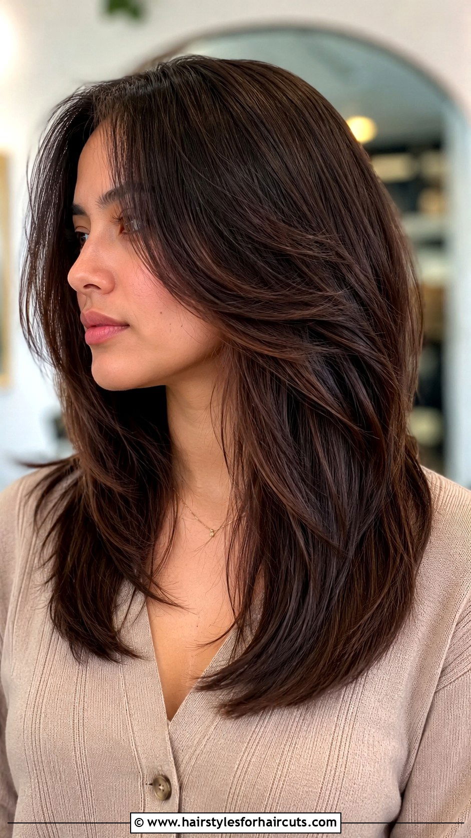 V Cut Long Haircut - 25 fall haircuts - 25 fall haircuts