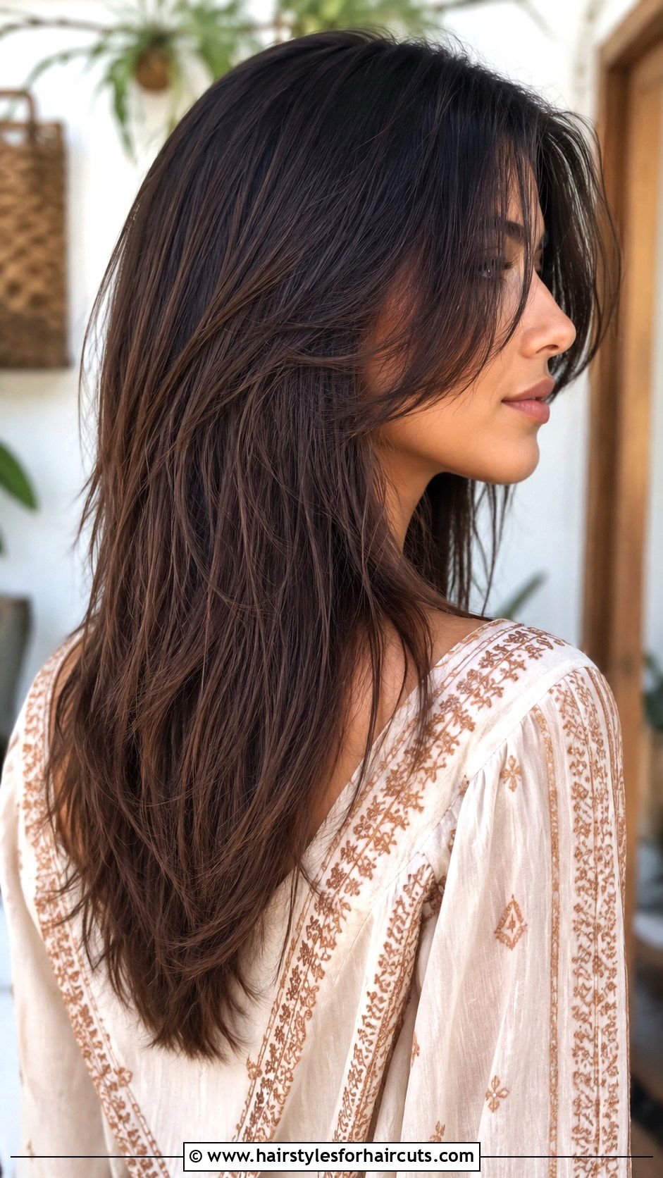 V Cut Long Haircut For Thin Straight Hair - 25 haircuts for fine thin straight hair - 25 haircuts for fine thin straight hair