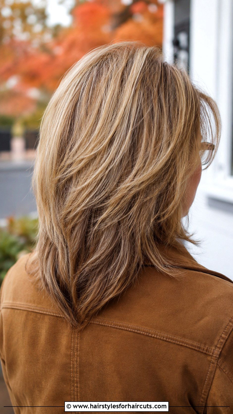 V Cut Medium Hair - 25 hairstyles over 50 medium length - 25 hairstyles over 50 medium length