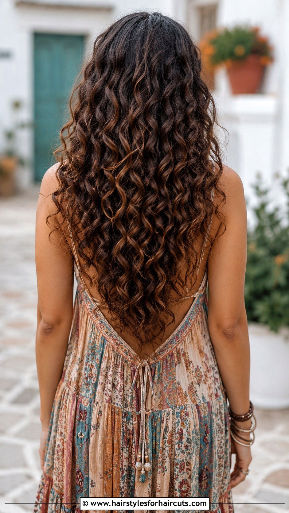 V Shaped Long Curly Hair - 25 curly haircuts tampa - 25 curly haircuts tampa
