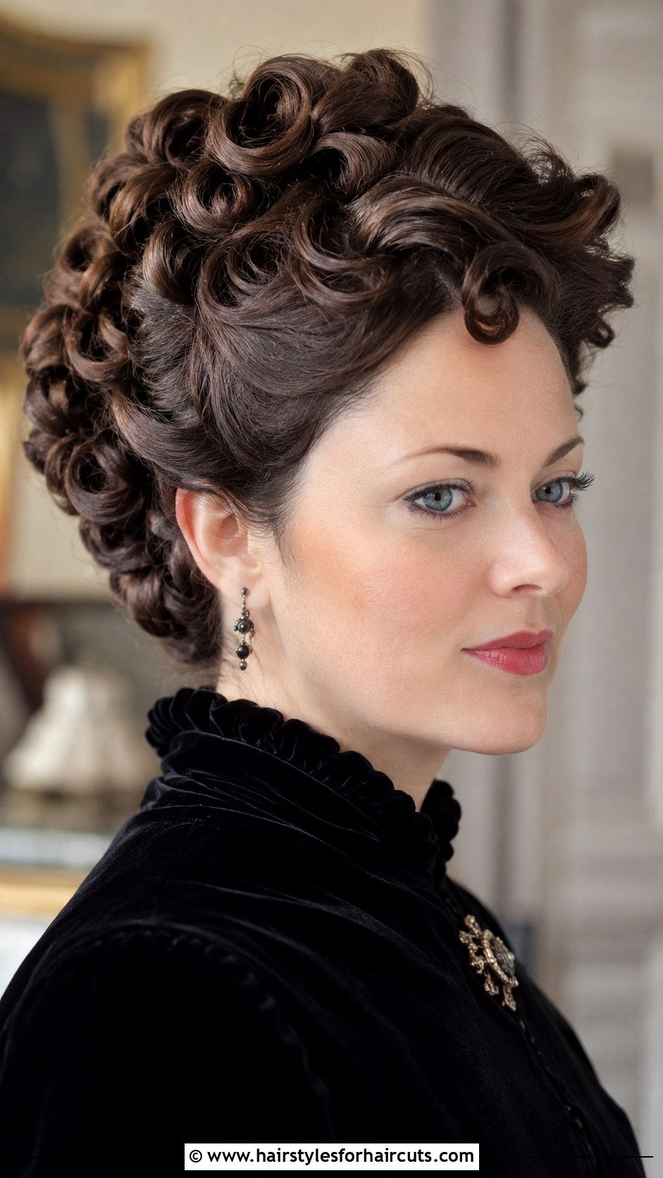 Victorian Pin Curl Updo - 25 easy victorian hairstyles for short hair - 25 easy victorian hairstyles for short hair