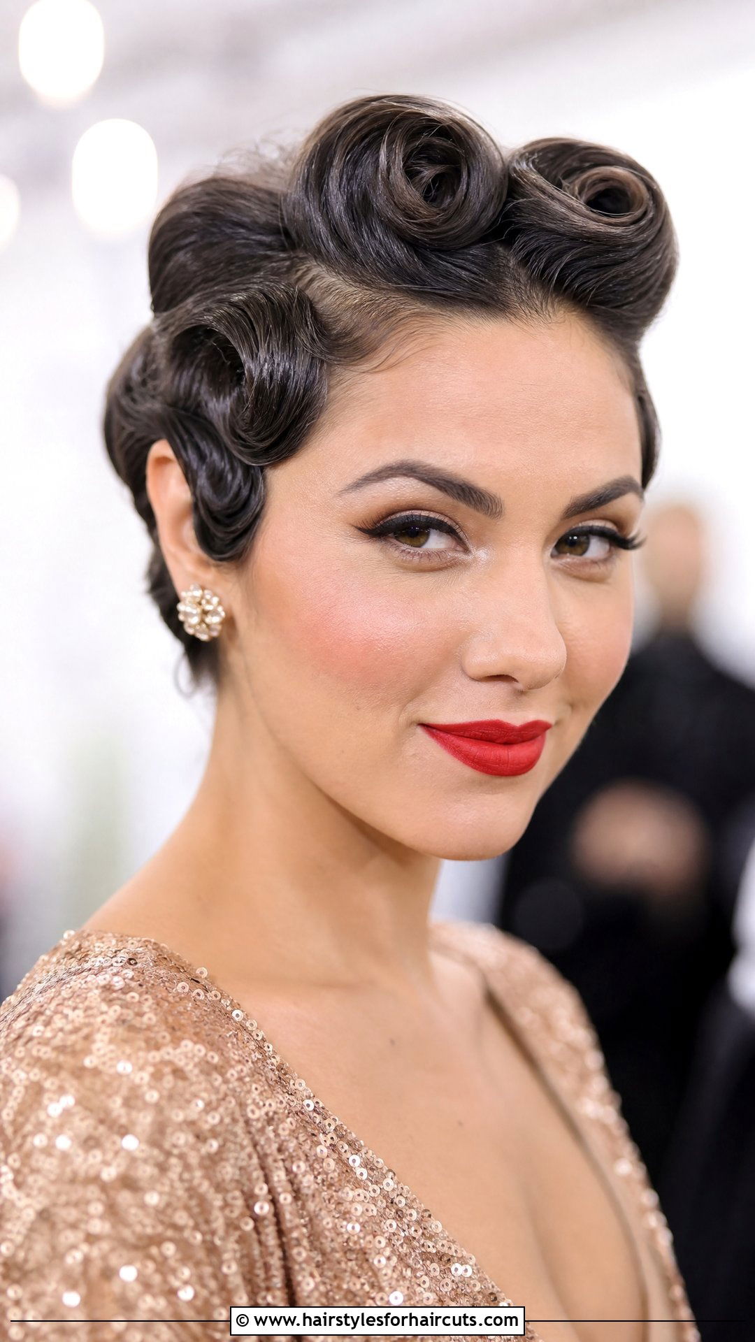 Victory Roll With Finger Waves - 25 victory roll hairstyles - 25 victory roll hairstyles