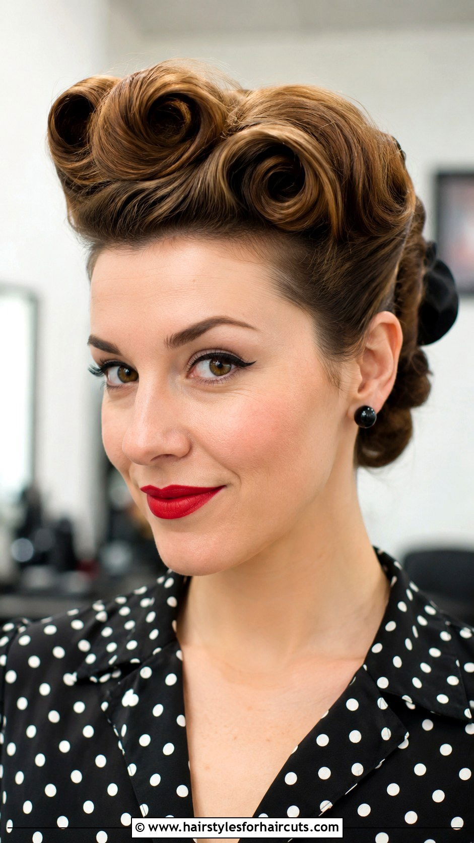 Victory Rolls - 25 ww2 haircuts - 25 ww2 haircuts