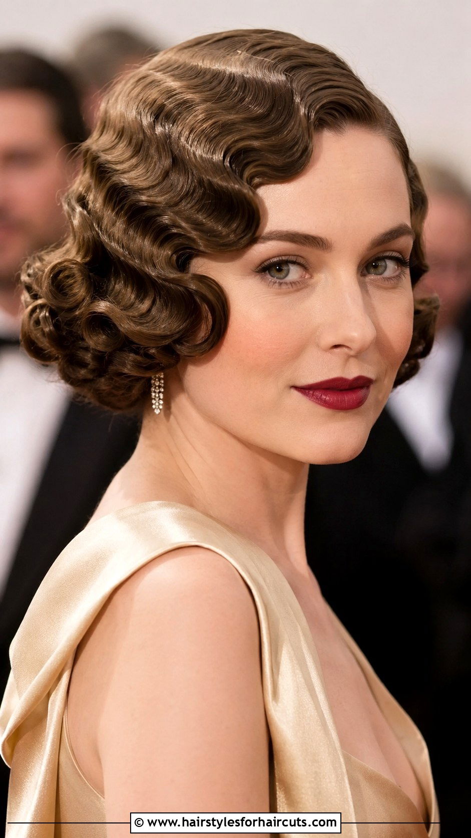 Vintage Finger Wave Bob Haircut - 25 haircuts for women with fine straight hair - 25 haircuts for women with fine straight hair
