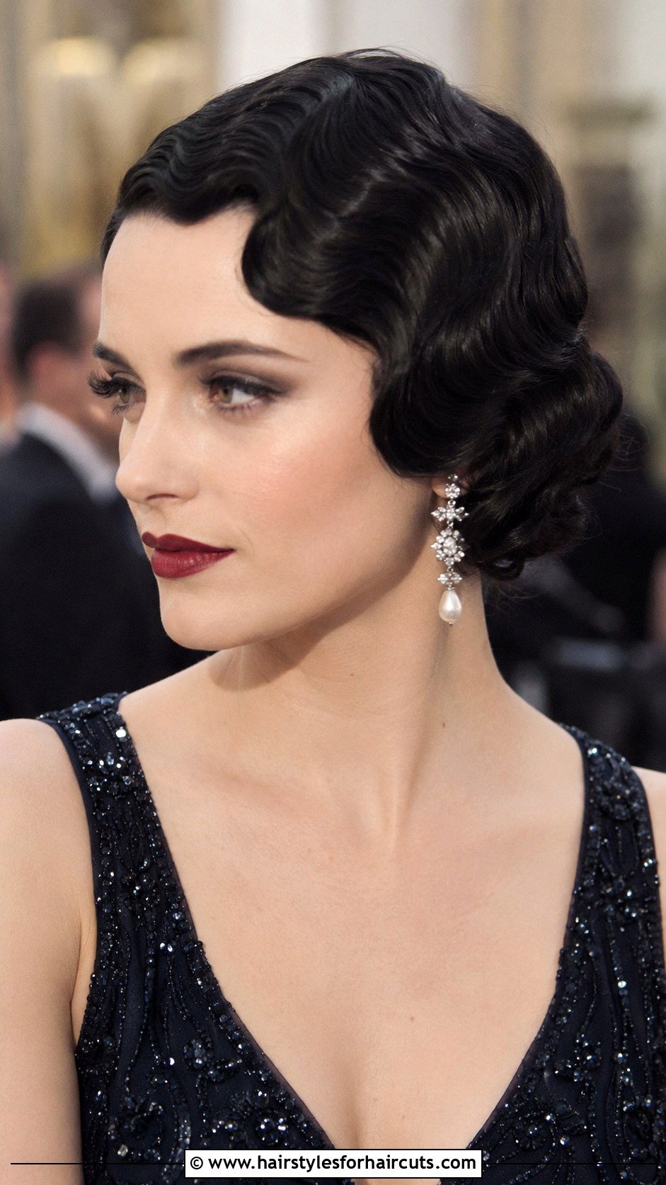 Vintage Finger Waves - 25 easy funeral hairstyles for long hair - 25 easy funeral hairstyles for long hair