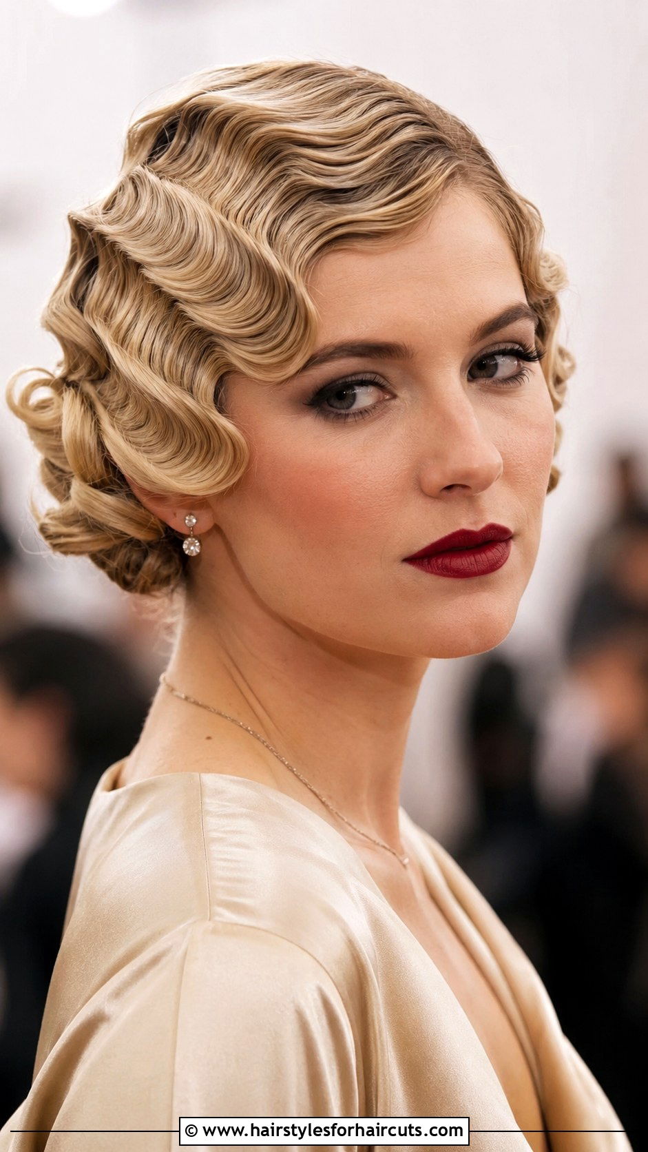 Vintage Finger Waves - 25 easy formal hairstyles for medium hair - 25 easy formal hairstyles for medium hair