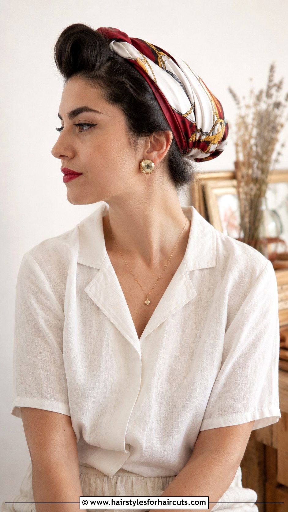 Vintage Scarf Roll Hairstyle - 25 1920s hairstyles for long hair - 25 1920s hairstyles for long hair
