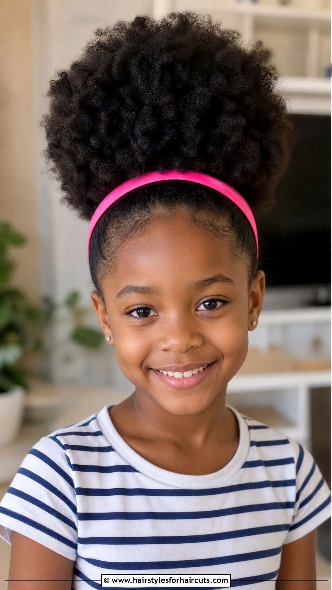 Voluminous Afro Puff - 25 hairstyles for girls with natural hair - 25 hairstyles for girls with natural hair