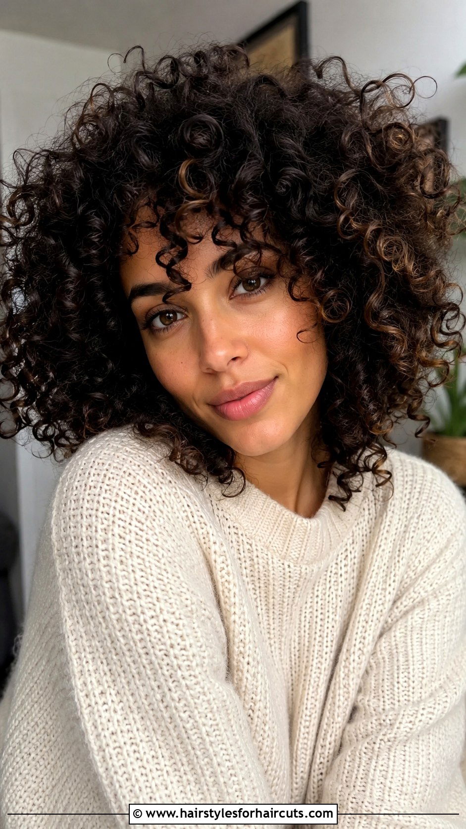 Voluminous Boho Short Curls - 25 boho hairstyles short hair - 25 boho hairstyles short hair