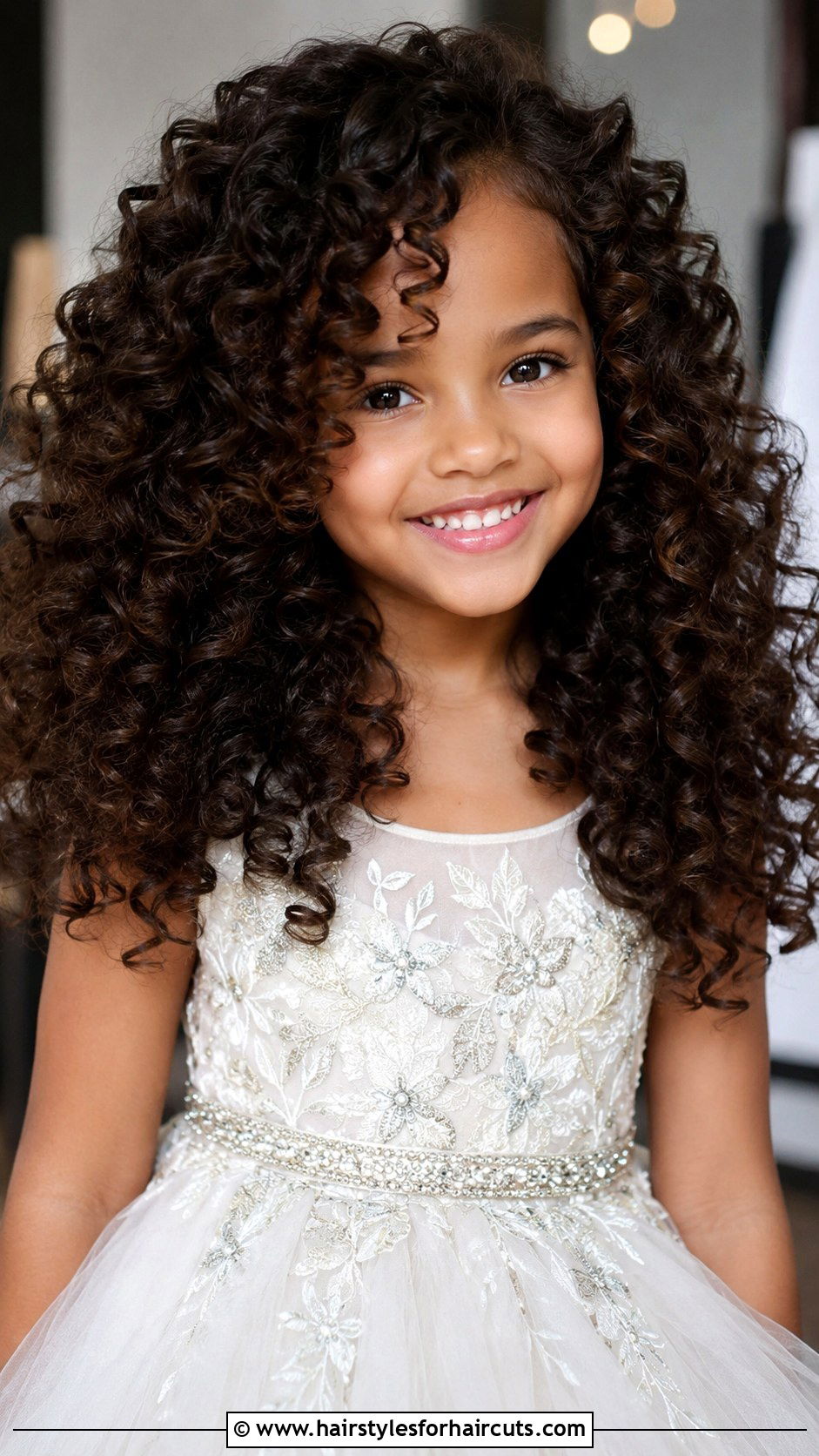 Voluminous Curls For Long Hair - 25 easy girl hairstyles for long hair - 25 easy girl hairstyles for long hair