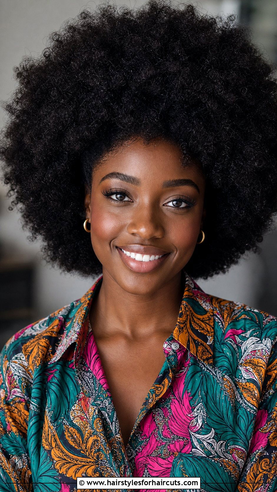 Voluminous Curly Afro - 25 women curly hairstyles - 25 women curly hairstyles