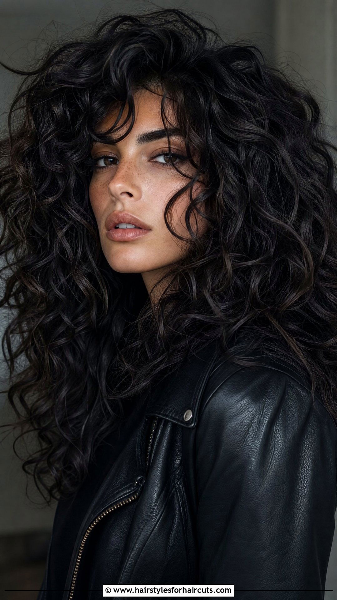Voluminous Curly Witch Hair - 25 witch hairstyles - 25 witch hairstyles