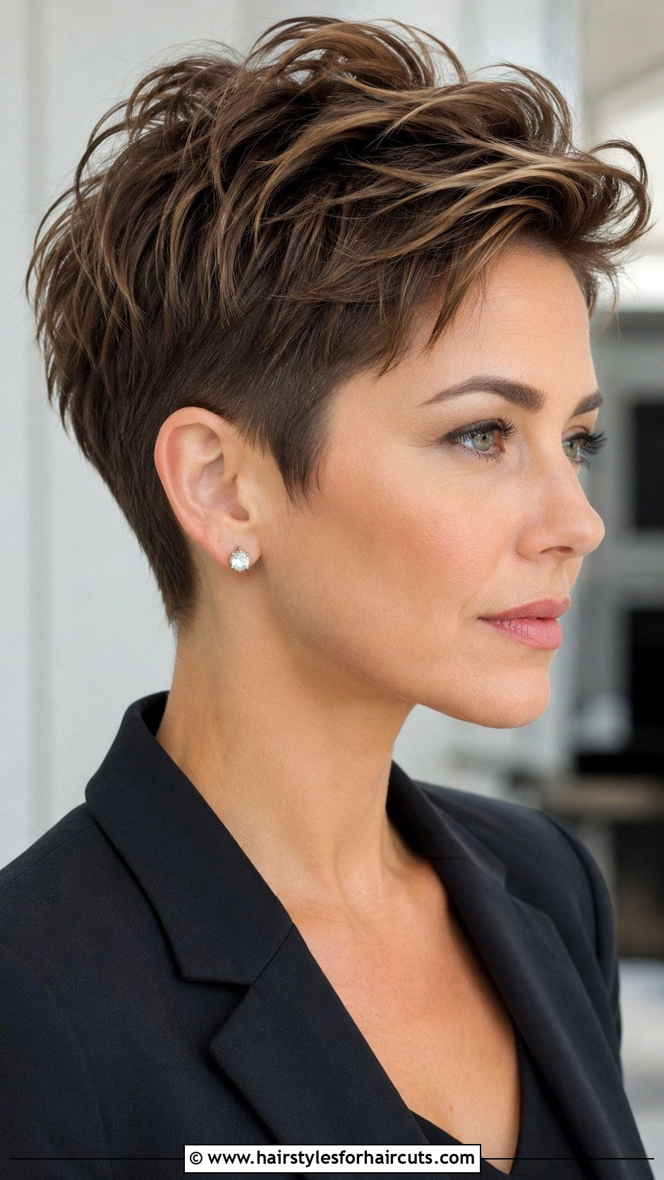 Voluminous Pixie Cut - 25 quick easy hairstyles for short thin hair - 25 quick easy hairstyles for short thin hair