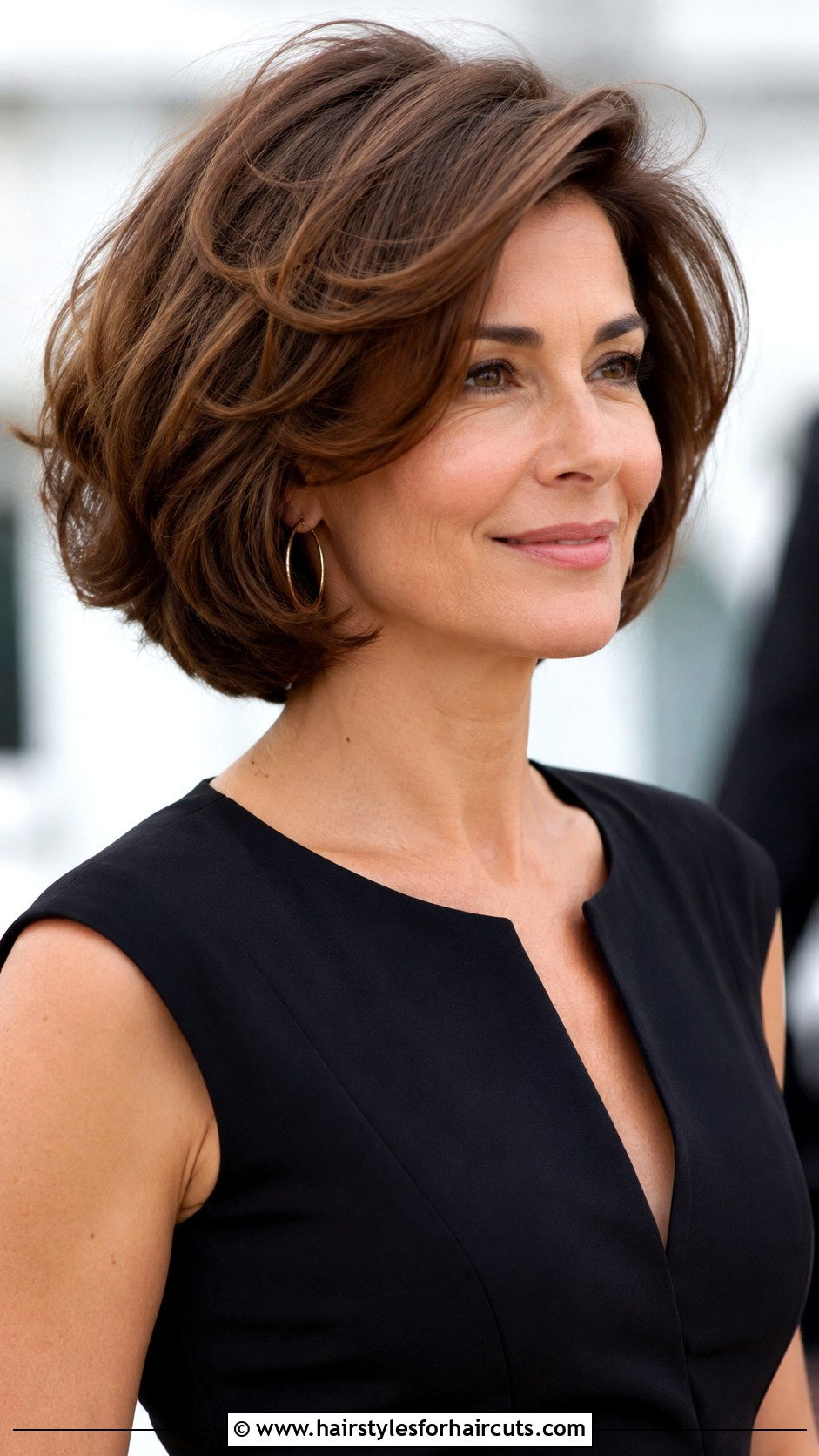 Voluminous Short Bob - 25 short haircuts for oval face - 25 short haircuts for oval face