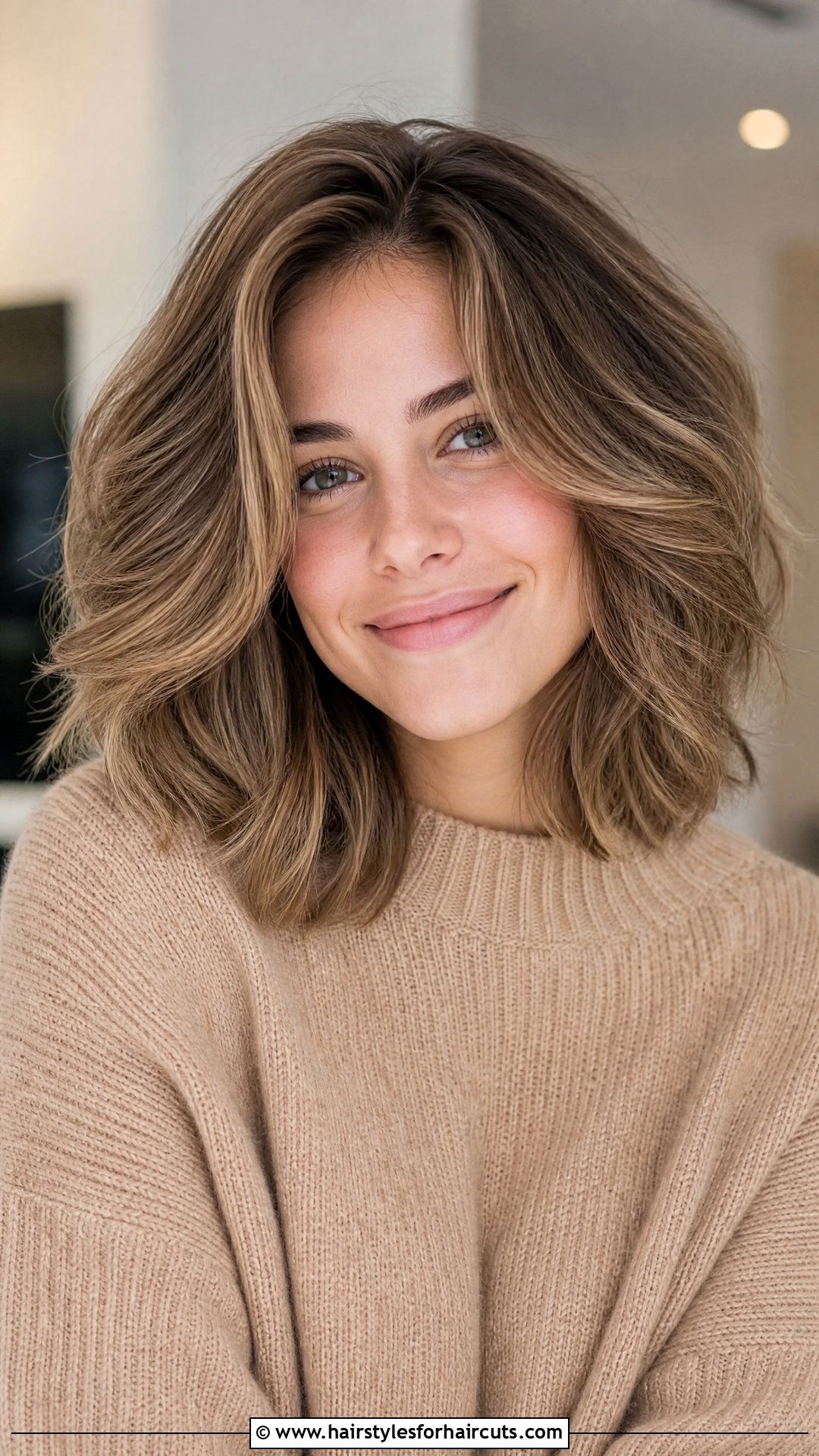 Voluminous Shoulder Length Haircut - 25 womens shoulder length haircuts - 25 womens shoulder length haircuts