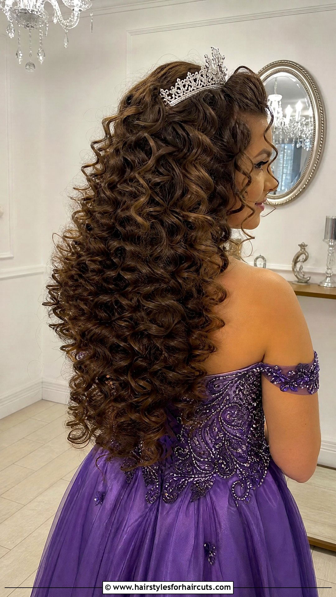 Voluminous Spiral Perm - 25 80s prom hairstyles - 25 80s prom hairstyles