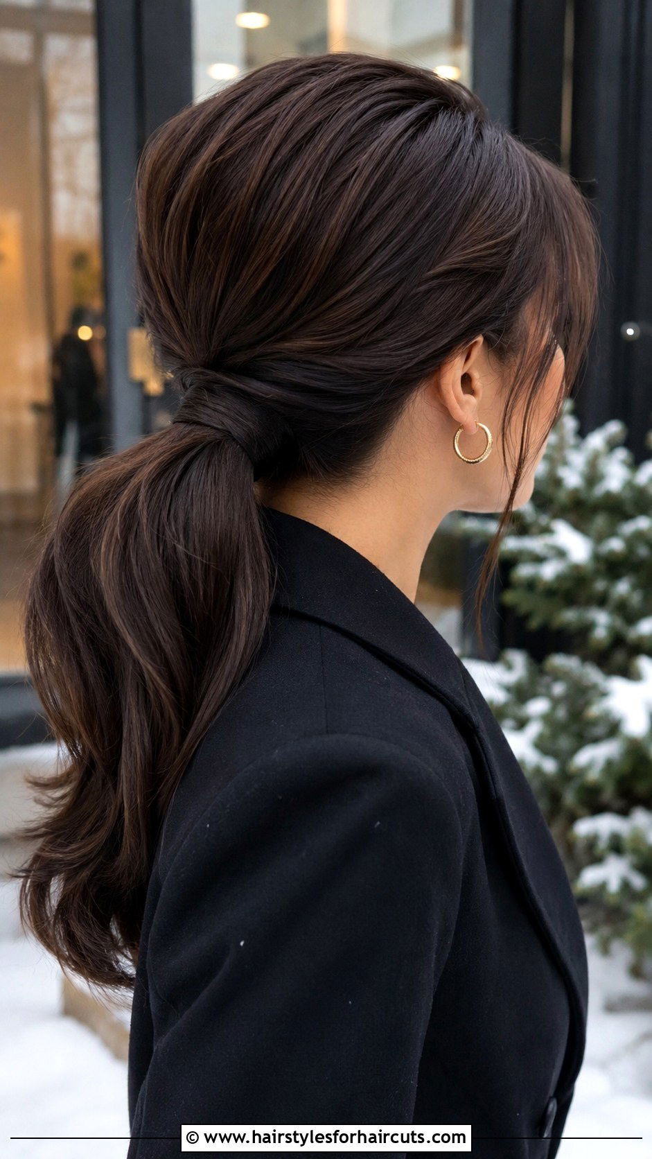 Volumized Low Ponytail For Fine Hair - 25 fine hair easy hairstyles for thin hair - 25 fine hair easy hairstyles for thin hair