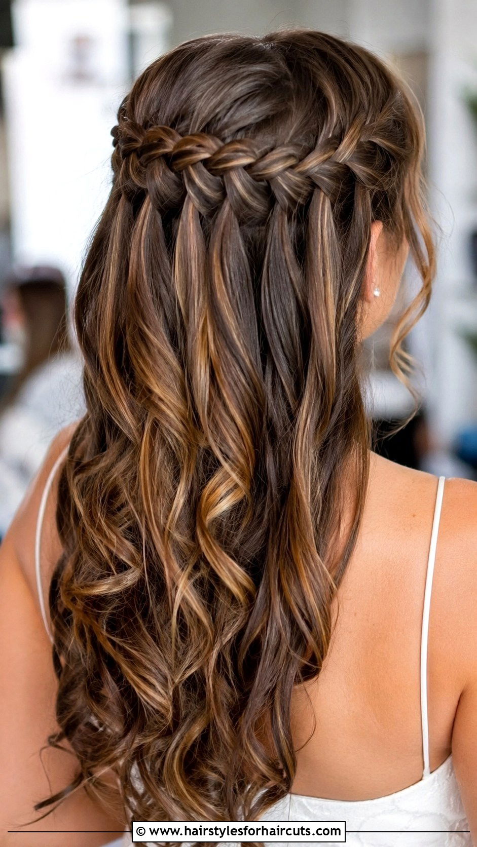 Waterfall Braid - 25 cowgirl hairstyles - 25 cowgirl hairstyles