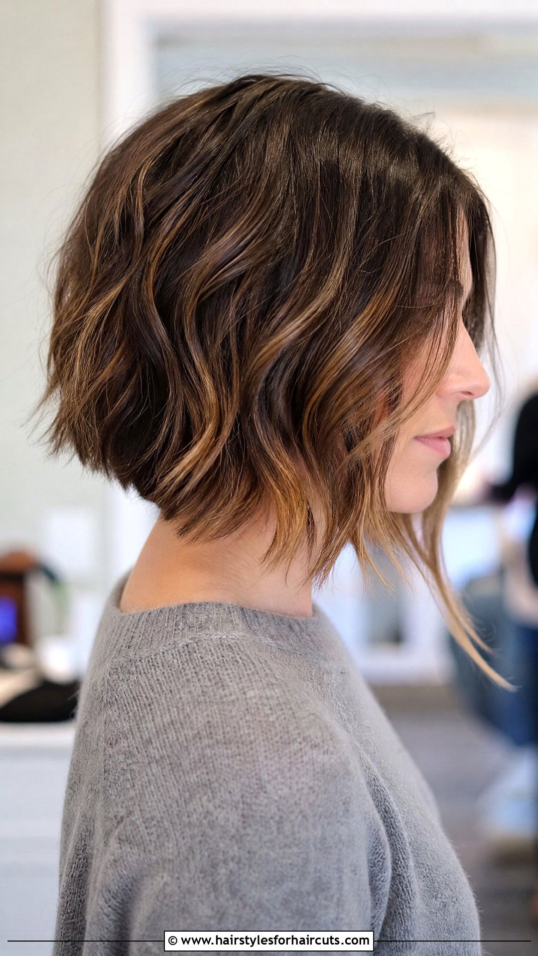 Wavy A Line Bob - 25 wave haircuts - 25 wave haircuts