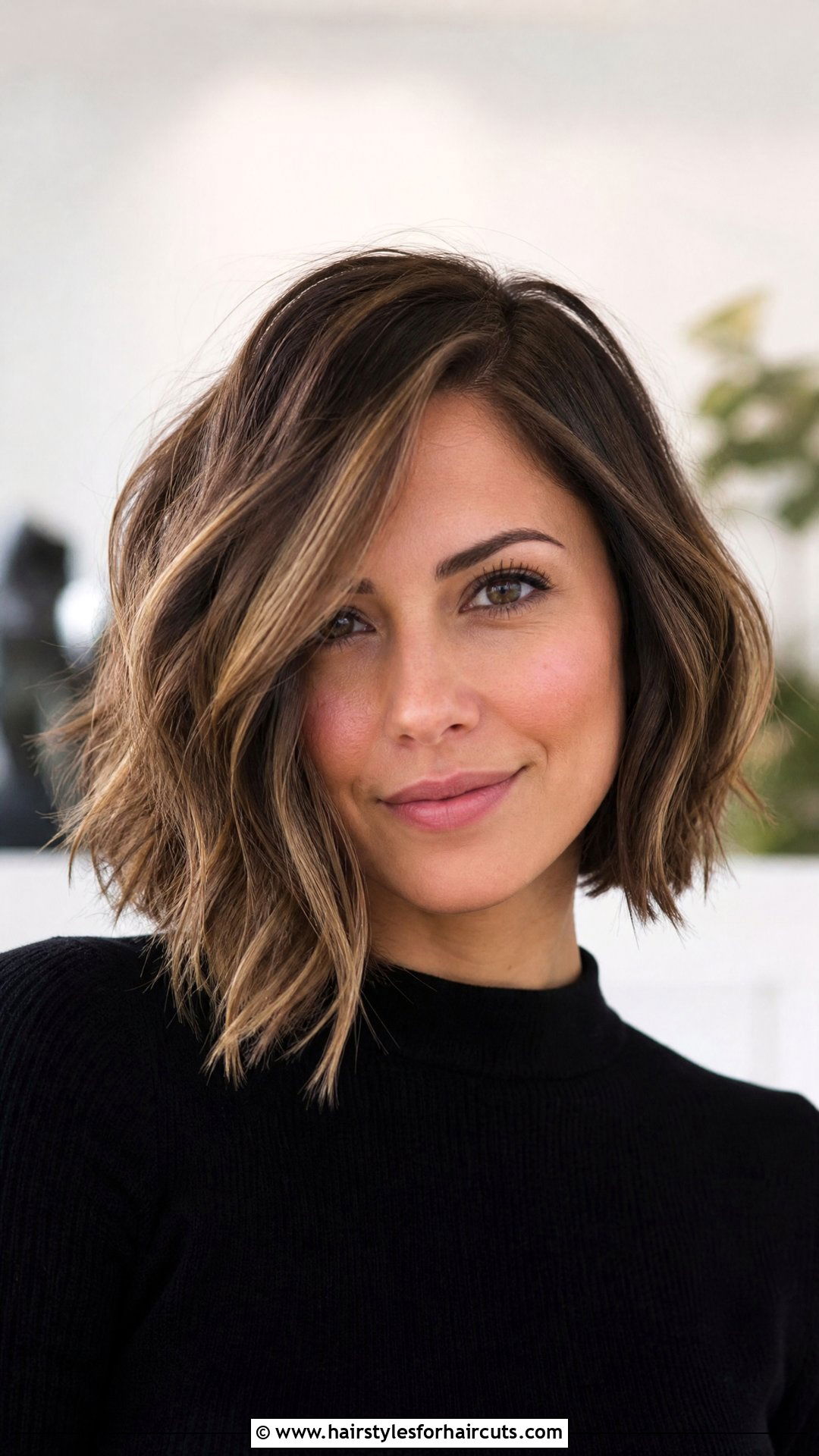Wavy Asymmetrical Bob - 25 wavy haircuts women - 25 wavy haircuts women