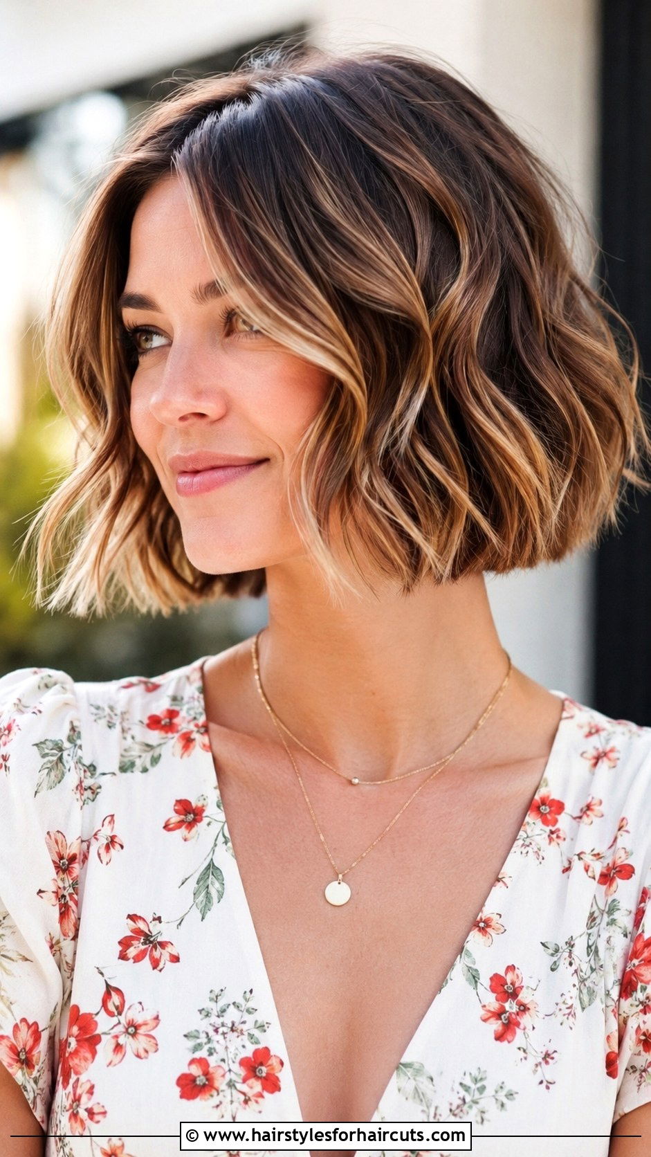 Wavy Bob Haircut - 25 haircuts for square faces - 25 haircuts for square faces