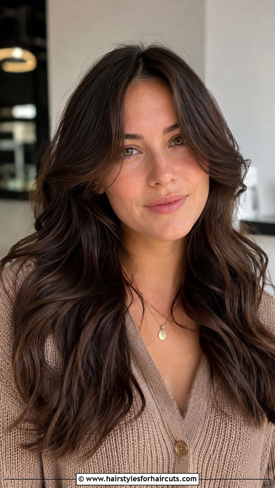 Wavy Butterfly Cut - 25 cute hairstyles for 2c hair - 25 cute hairstyles for 2c hair