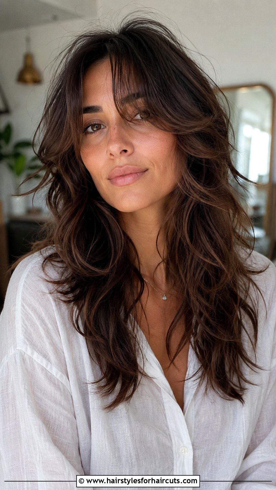 Wavy Butterfly Haircut - 25 butterfly haircuts - 25 butterfly haircuts