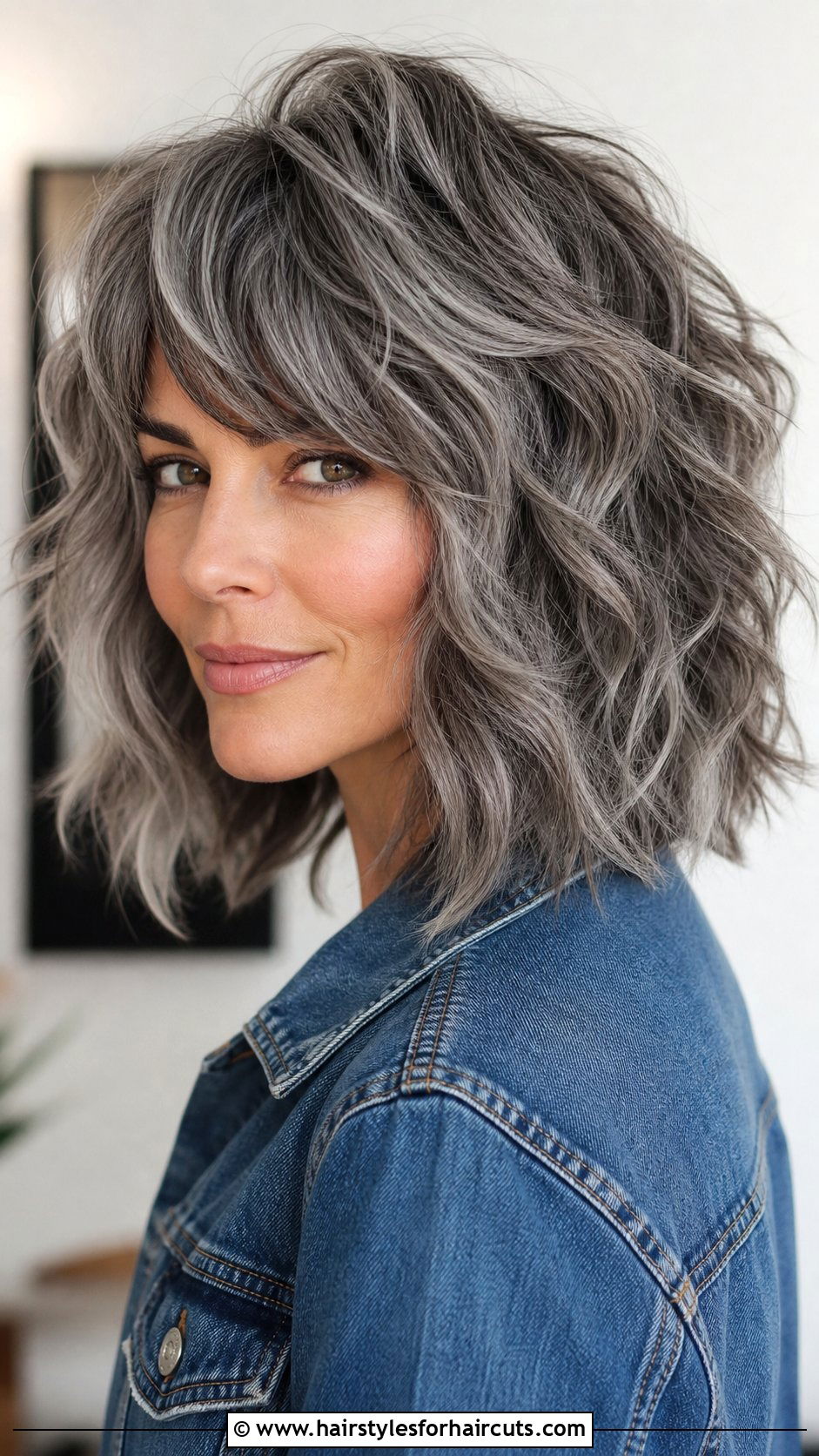 Wavy Gray Shag Haircut - 25 wavy gray hairstyles - 25 wavy gray hairstyles