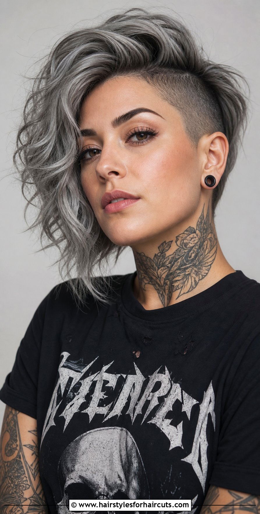Wavy Gray Undercut - 25 wavy gray hairstyles - 25 wavy gray hairstyles