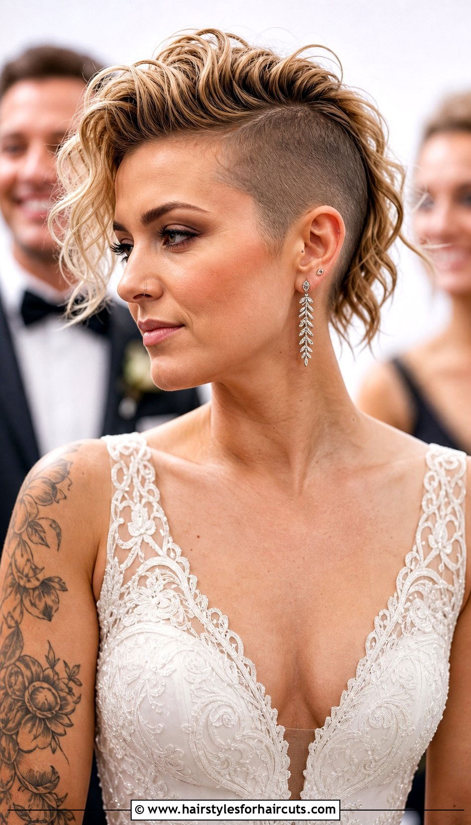 Wavy Mohawk Wedding Hair - 25 wavy hairstyles for wedding - 25 wavy hairstyles for wedding