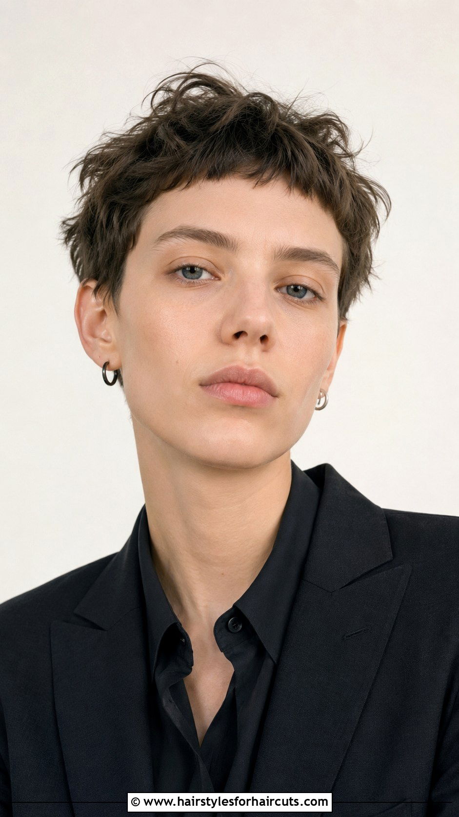 Wavy Pixie With Micro Bangs Androgynous - 25 androgynous haircuts for wavy hair - 25 androgynous haircuts for wavy hair